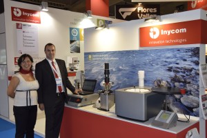 Pilar y Esteban con Berghof: easy H2O, reactores y Microondas